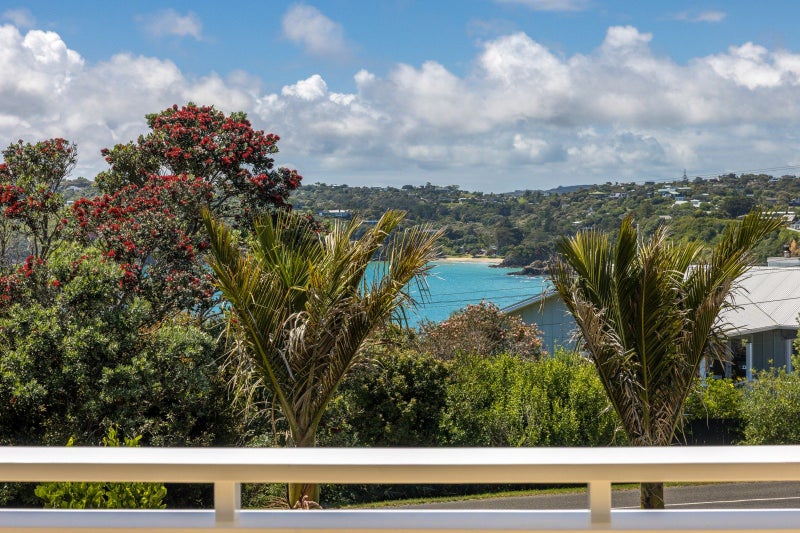 27 Korora Road, Oneroa, Waiheke Island - Carousel 2