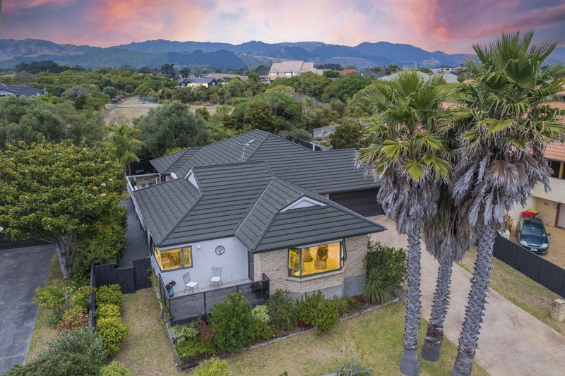 22 Kotuku Drive, Paraparaumu Beach, Paraparaumu - Carousel 1
