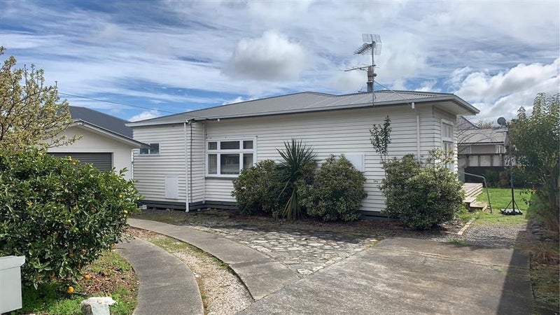 2 Carr Street, Blenheim - Carousel 1