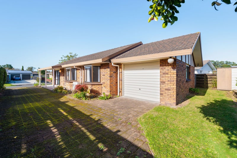 8 Chequers Avenue, Chartwell, Hamilton - Carousel 1