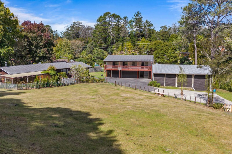 13 Kay Road, Swanson, Auckland - Carousel 1