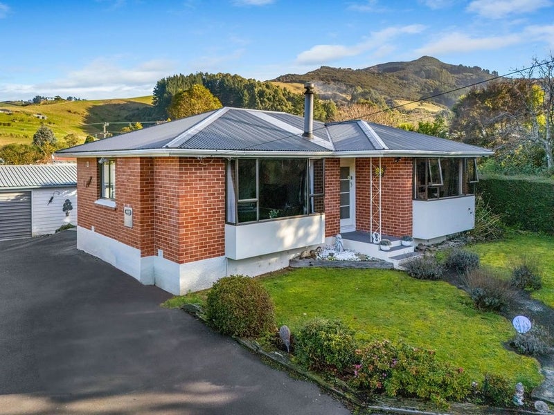 33 Fairview Terrace, Sawyers Bay, Port Chalmers - Carousel 1