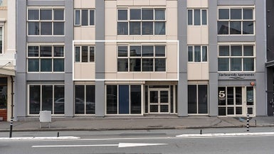 2B/5 Kent Terrace, Mount Victoria, Wellington - Carousel 1