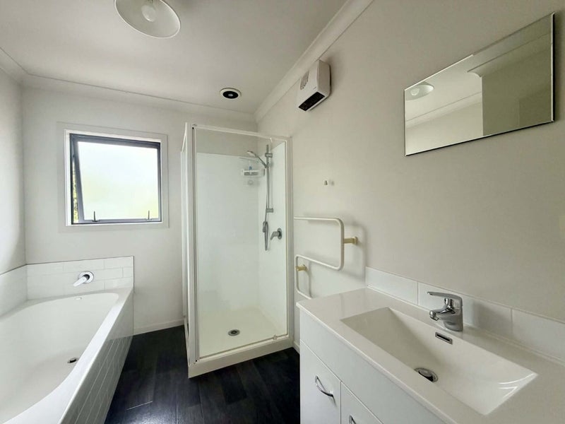 14a Omata Road, Westown, New Plymouth, Taranaki - Carousel 17