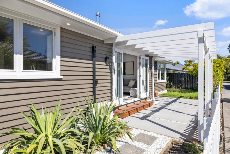 6 Pinedale Lane, Linwood, Christchurch - Carousel 2