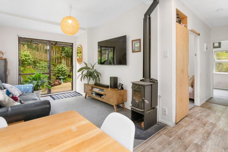 56 Tilley Road, Paekakariki - Carousel 1