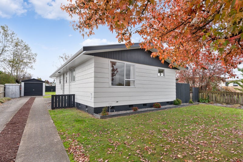 21 Kippenberger Street, Lansdowne, Masterton - Carousel 1