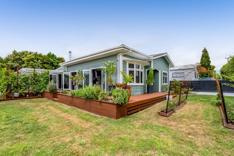 1277 Egmont Road, Egmont Village, New Plymouth - Carousel 1