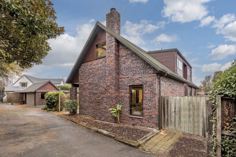 86A Memorial Avenue, Ilam, Christchurch - Carousel 27