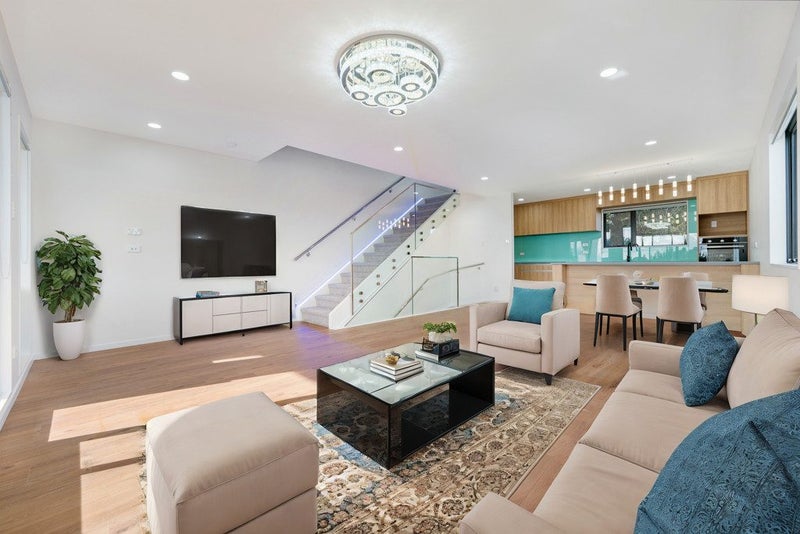 2/127 Stoddard Road, Wesley, Auckland - Carousel 1