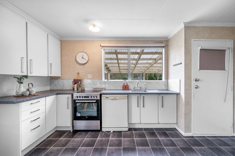 1437 Winton Lorneville Highway, Ryal Bush, Invercargill - Carousel 2