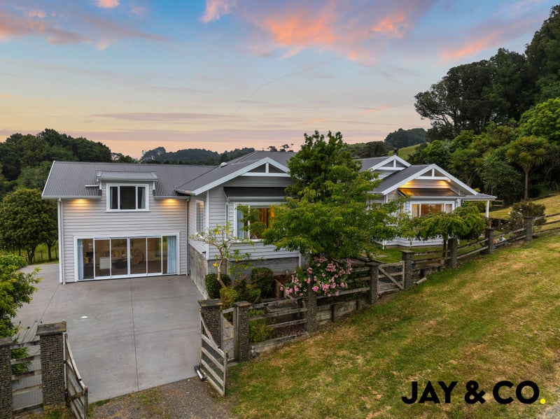 134 Clevedon-Takanini Road, Papakura - Carousel 1
