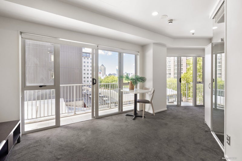 2D/208 Hobson Street, Auckland Central, Auckland - Carousel 1