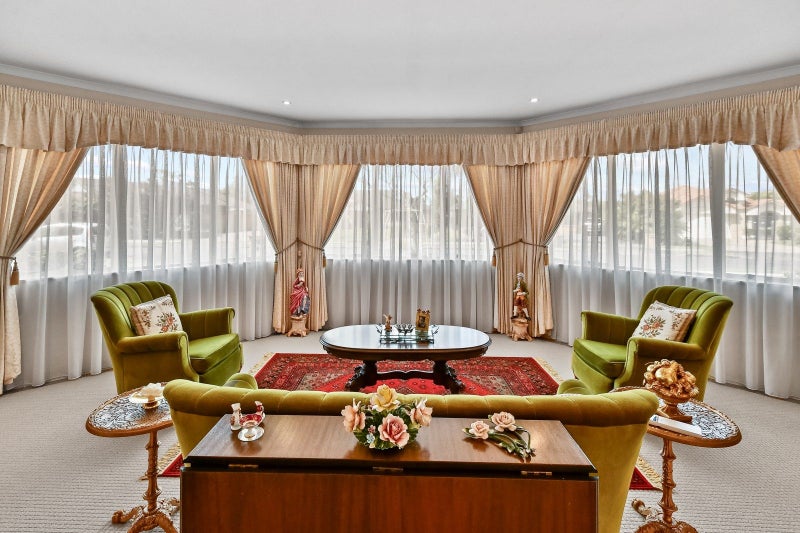 15 Trossach Place, Wattle Downs, Auckland - Carousel 2