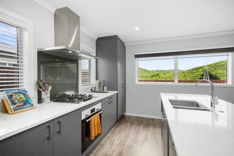 3 Takapo Grove, Kelson, Lower Hutt - Carousel 2