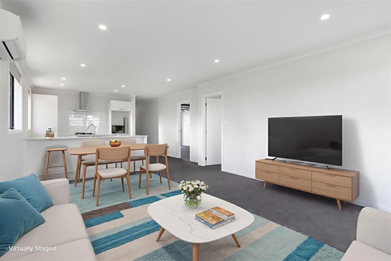 43 Waruhia Crescent, Rototuna North, Hamilton - Carousel 2