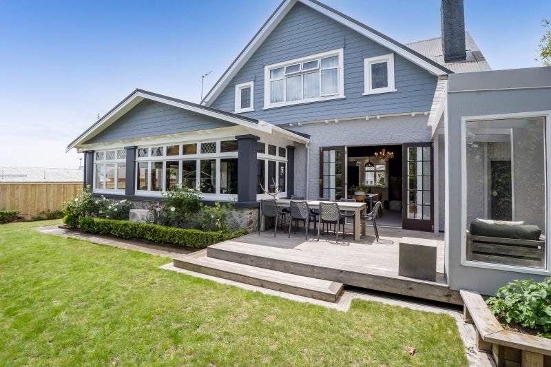 34 Robe Street, New Plymouth, New Plymouth, Taranaki - Carousel 1