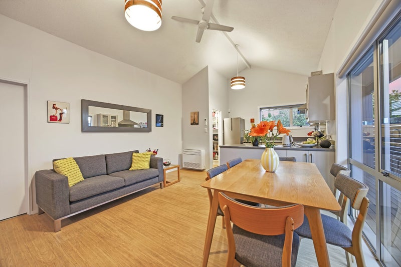 38C Mays Road, St Albans, Christchurch - Carousel 2