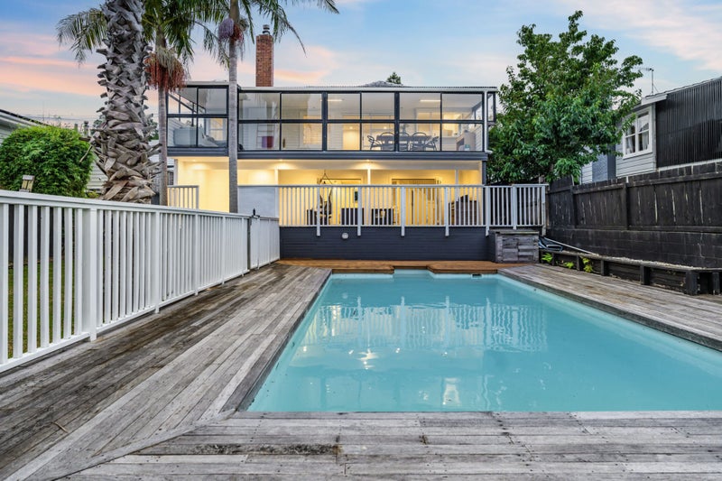 14 MacPherson Street, Meadowbank, Auckland - Carousel 1