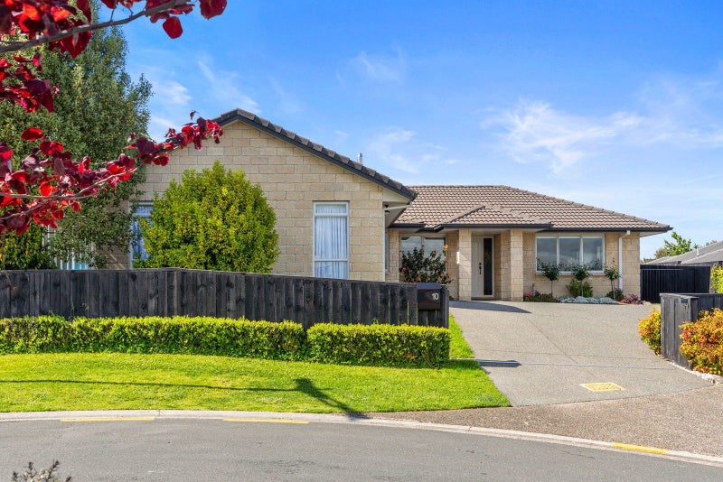 10 Carex Close, Pyes Pa, Tauranga - Carousel 1