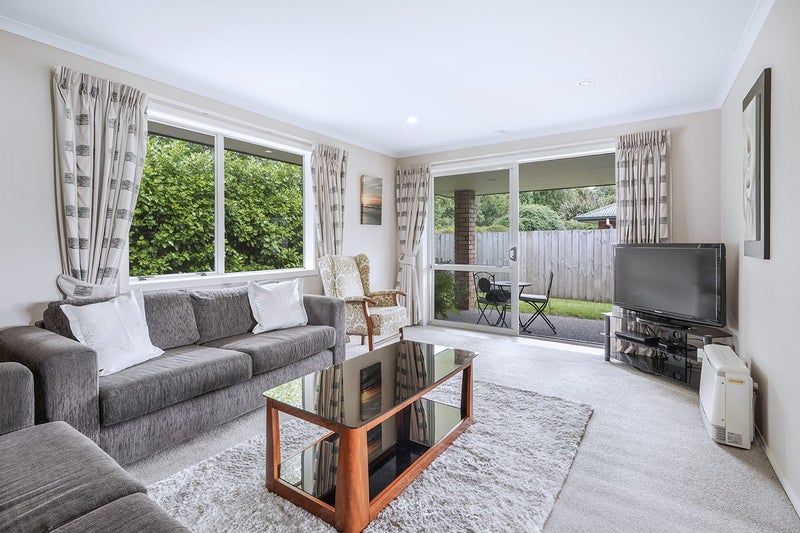 24 Mickelson Avenue, Rototuna, Hamilton - Carousel 2