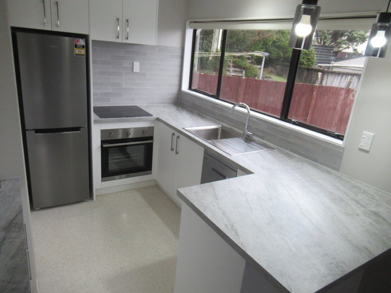 1/25 INVERCARGILL DR, Kelson, Lower Hutt - Carousel 2