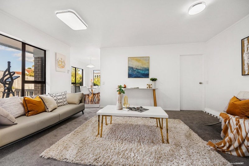 87A Haverstock Road, Sandringham, Auckland - Carousel 2