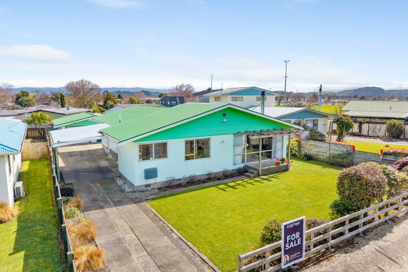 6 Tudor Road, Pahiatua, Pahiatua - Carousel 1