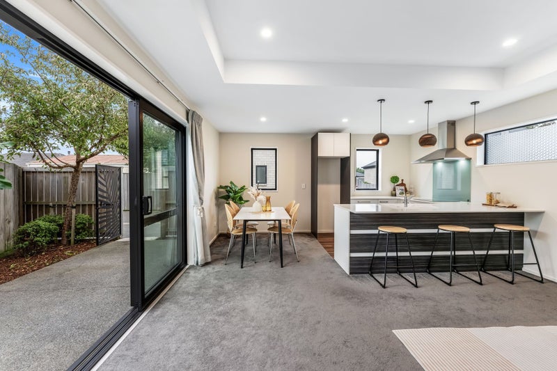 1/14 Cotswold Avenue, Bishopdale, Christchurch - Carousel 2