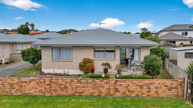 2/169 Wellington Street, Pukekohe, Pukekohe - Carousel 1
