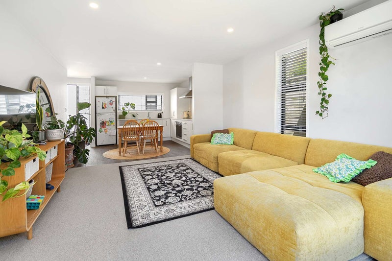 12/36 Seventh Avenue, Tauranga - Carousel 1
