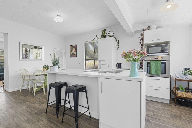 141 Lemon Street, Strandon, New Plymouth - Carousel 1