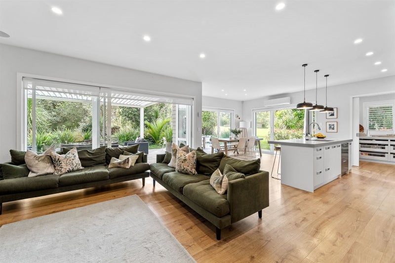 18B Hobbs Road, Matakatia, Whangaparaoa - Carousel 2