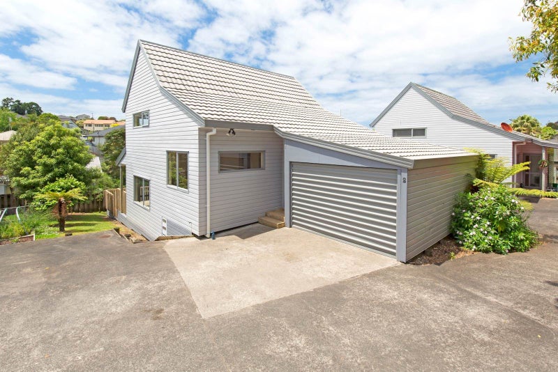 2 Logan Lane, Stanmore Bay, Whangaparaoa - Carousel 1