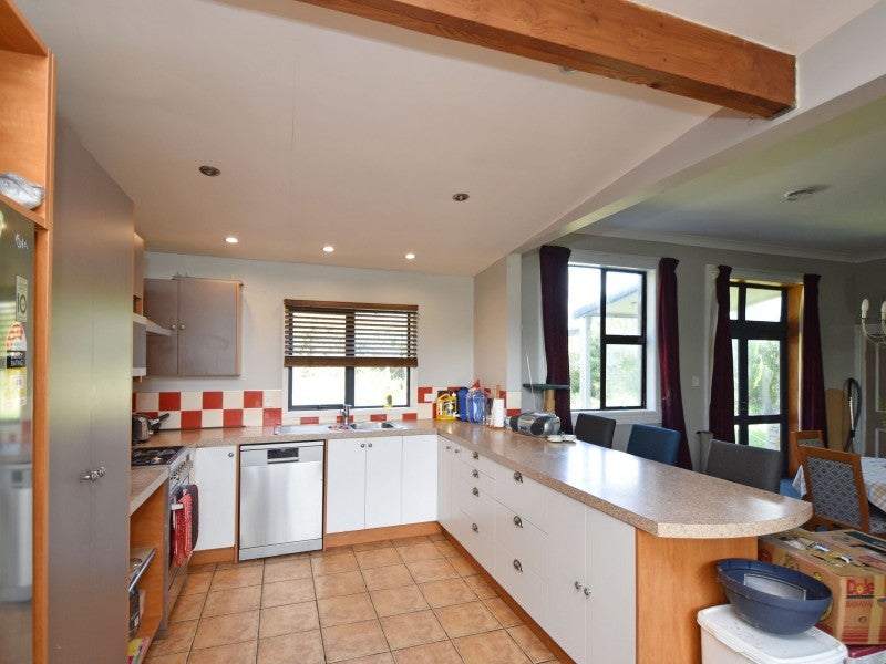 33 Bullar Street, Grasmere, Invercargill - Carousel 2