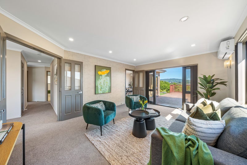 30 Cedarwood Street, Woodridge, Wellington - Carousel 2
