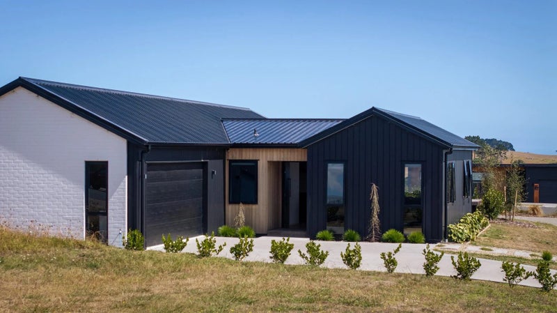 2 Tunarau Street, Raglan, Raglan - Carousel 1