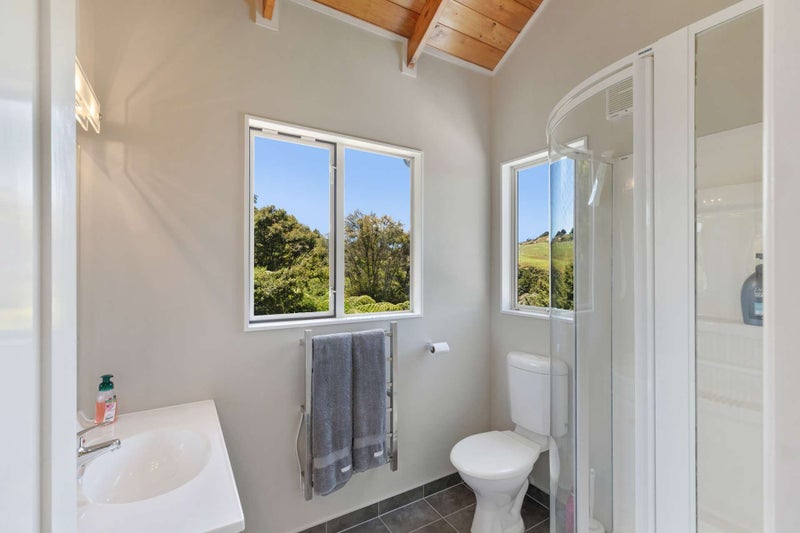 121 Burnside Road, Kaukapakapa - Carousel 26