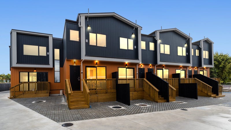 4/46 Jillian Drive, Ranui, Auckland - Carousel 1