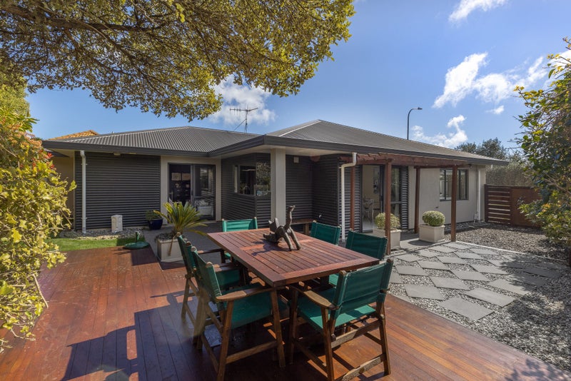 20 Regent Drive, Paraparaumu Beach, Paraparaumu - Carousel 1