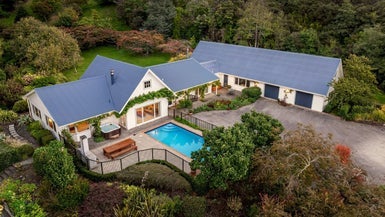 102 Bulls Run Road, Moonshine Valley, Porirua - Carousel 1