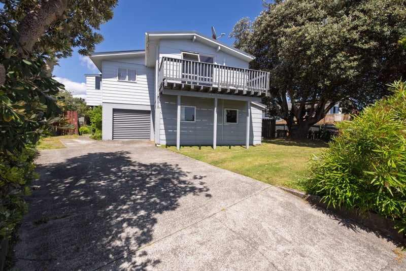1124 Papamoa Beach Road, Papamoa Beach, Papamoa - Carousel 2