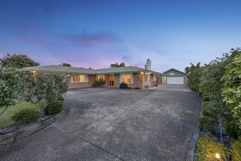 193 Whitford Road, Shamrock Park, Auckland - Carousel 1