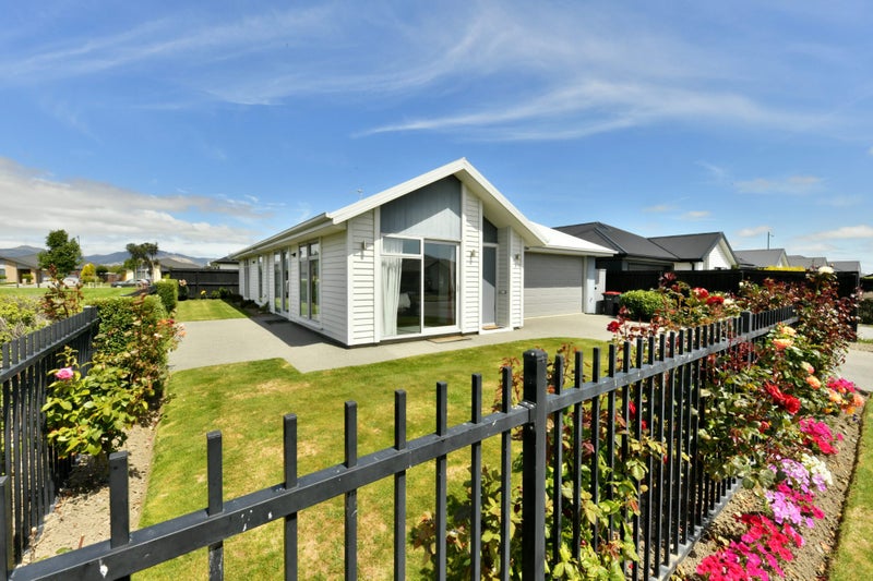 10 Limbrick Crescent, Wigram, Christchurch - Carousel 2