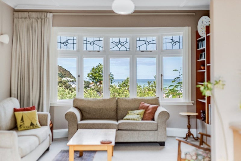 2A Severn Street, Island Bay, Wellington - Carousel 1