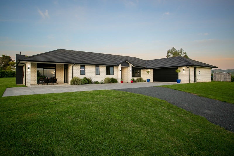 3074 Cambridge Road, Rotoorangi, Cambridge - Carousel 1