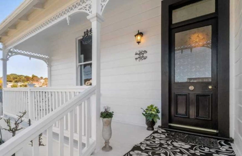 32 Belt Road, Moturoa, New Plymouth - Carousel 2