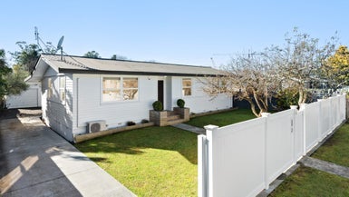 20 Greenhaven Avenue, Opaheke, Papakura - Carousel 1