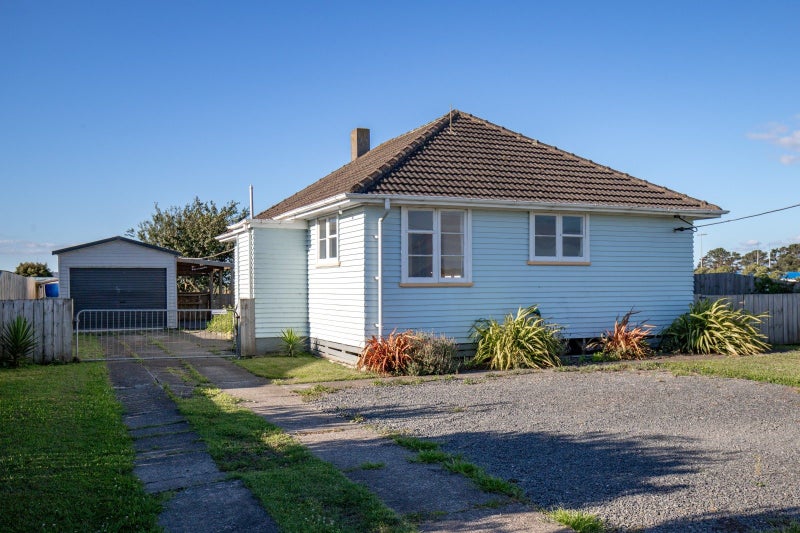 687 State Highway 25, Waitakaruru, Ngatea - Carousel 1