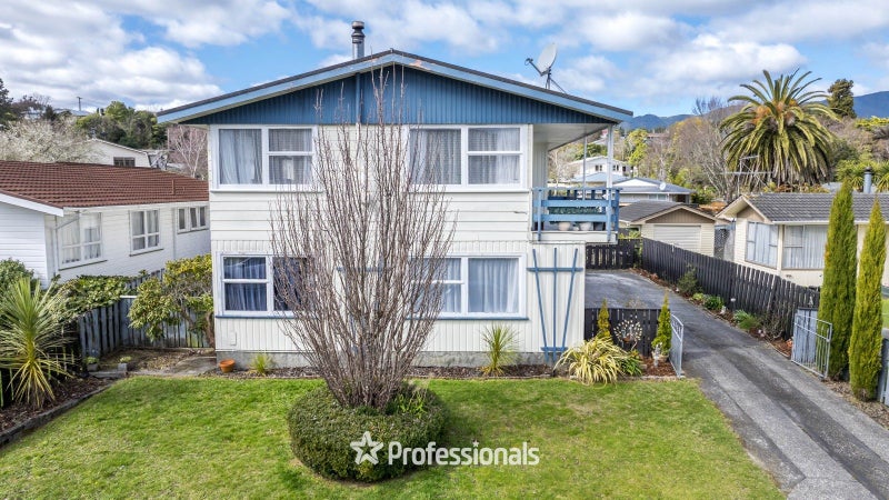 26 Shanly Street, Brown Owl, Upper Hutt - Carousel 1